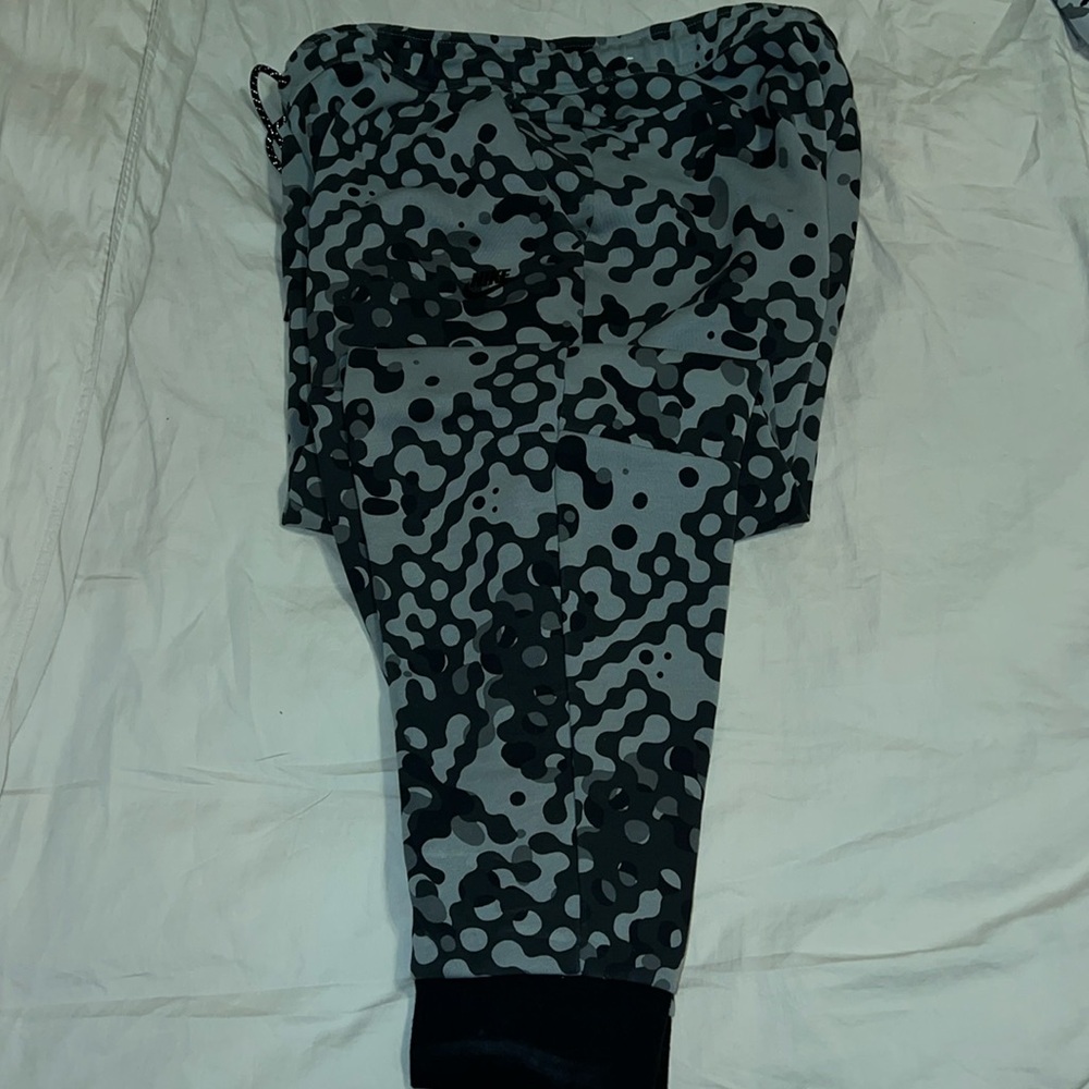 Nike Sport Tech pant